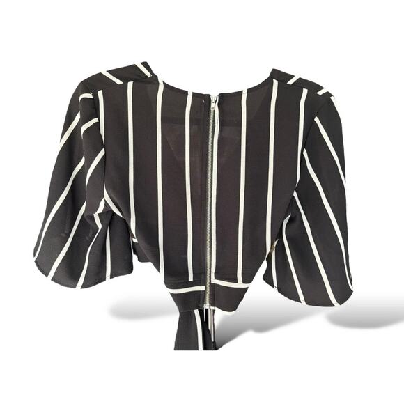 Boutique Striped Crop Top Blouse Black White Tie Front Bell Sleeve Zip Back Sm - Picture 4 of 5